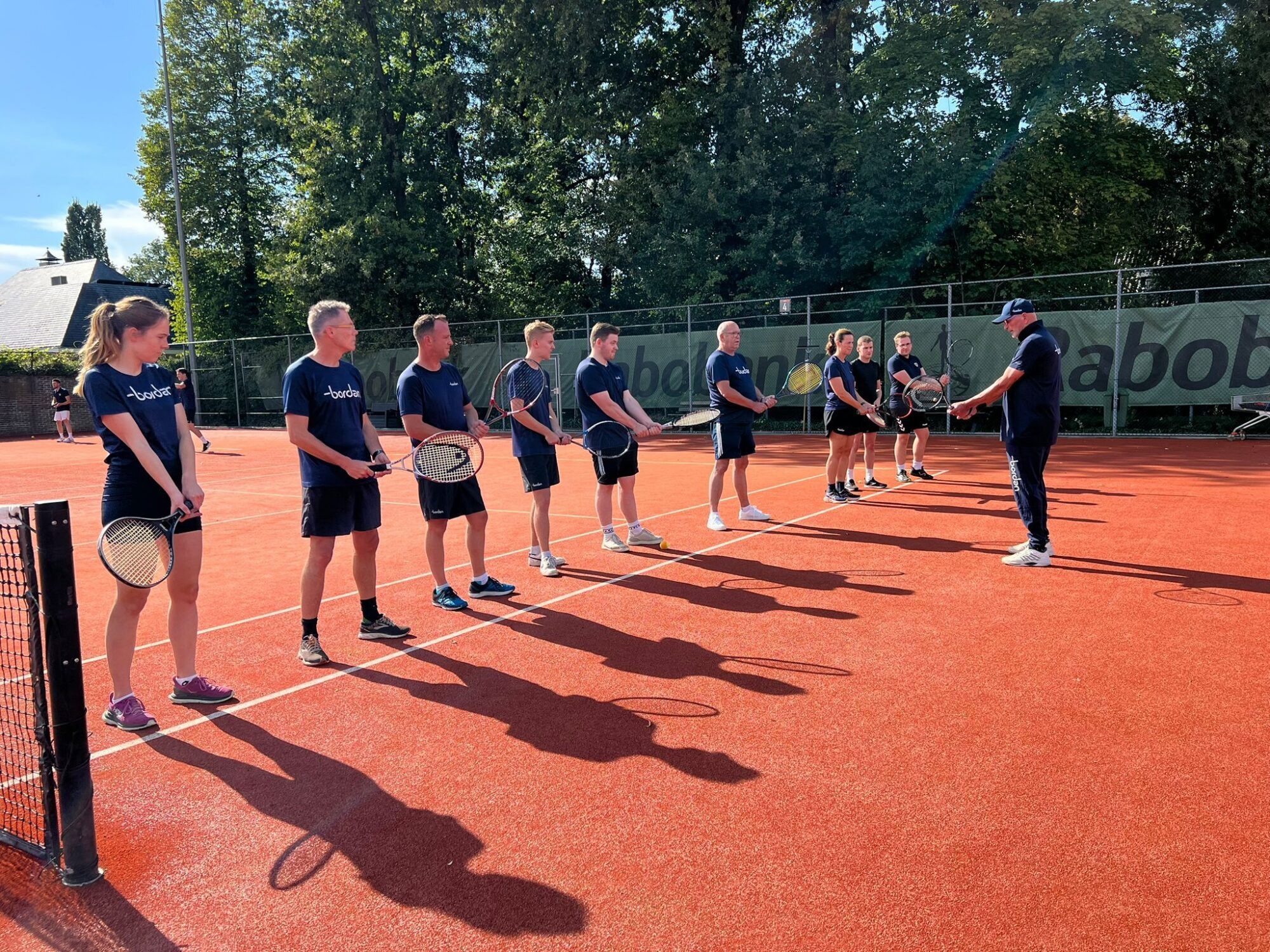 Team Bordan op de tennisbaan